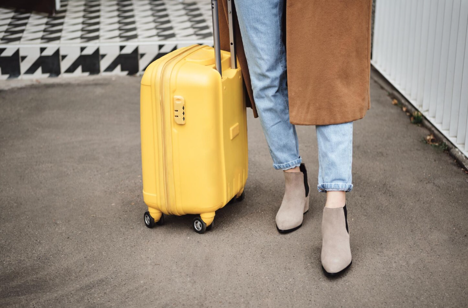 proper-packing-labling-for-suitcase